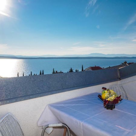 Breathtaking Seaview App Barac On Separated Floor Цриквеница Экстерьер фото